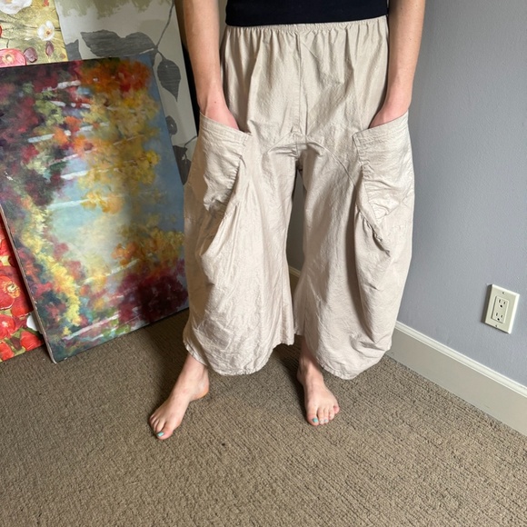 Vintage 'Dress to Kill' Khaki Pants - Picture 3 of 4